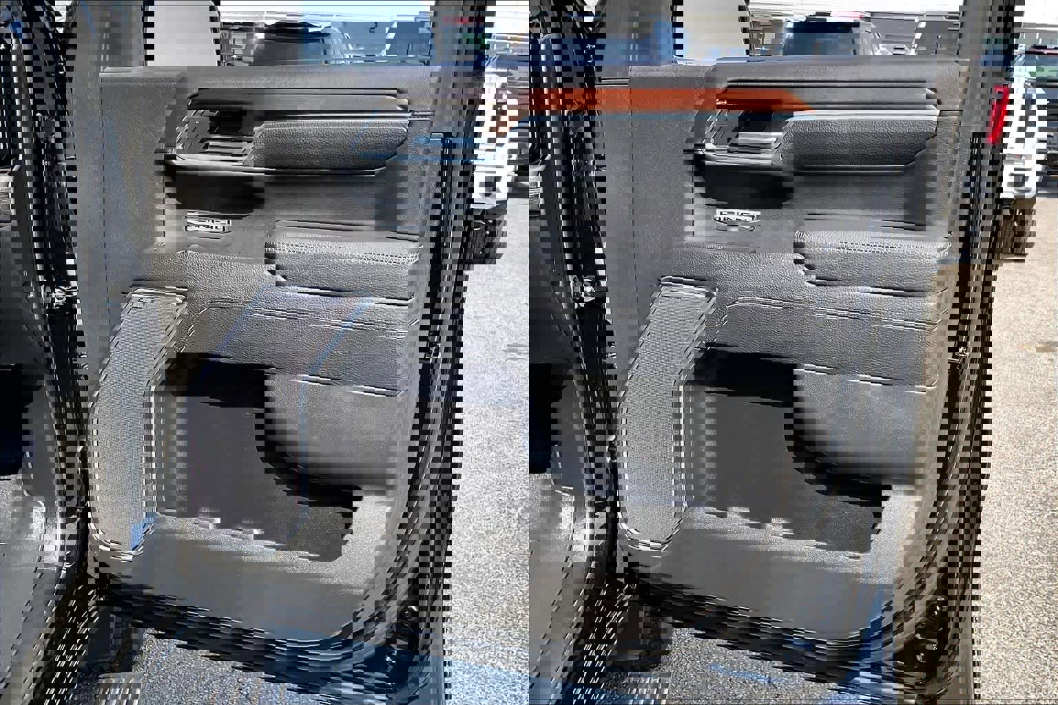 Used 2025 GMC Sierra 1500 Denali w/ Denali Reserve Package image 23