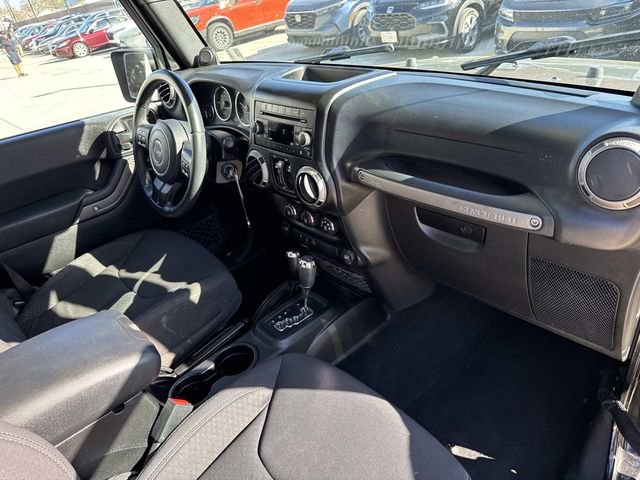 Used 2013 Jeep Wrangler Unlimited Sport image 12