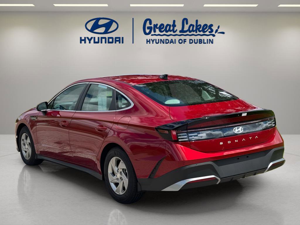 Used 2025 Hyundai Sonata SE FWD image 3