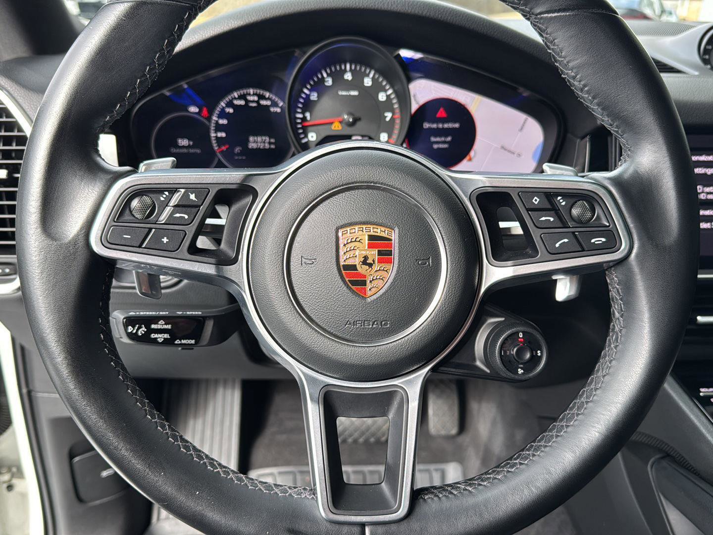 Used 2021 Porsche Cayenne Coupe image 17