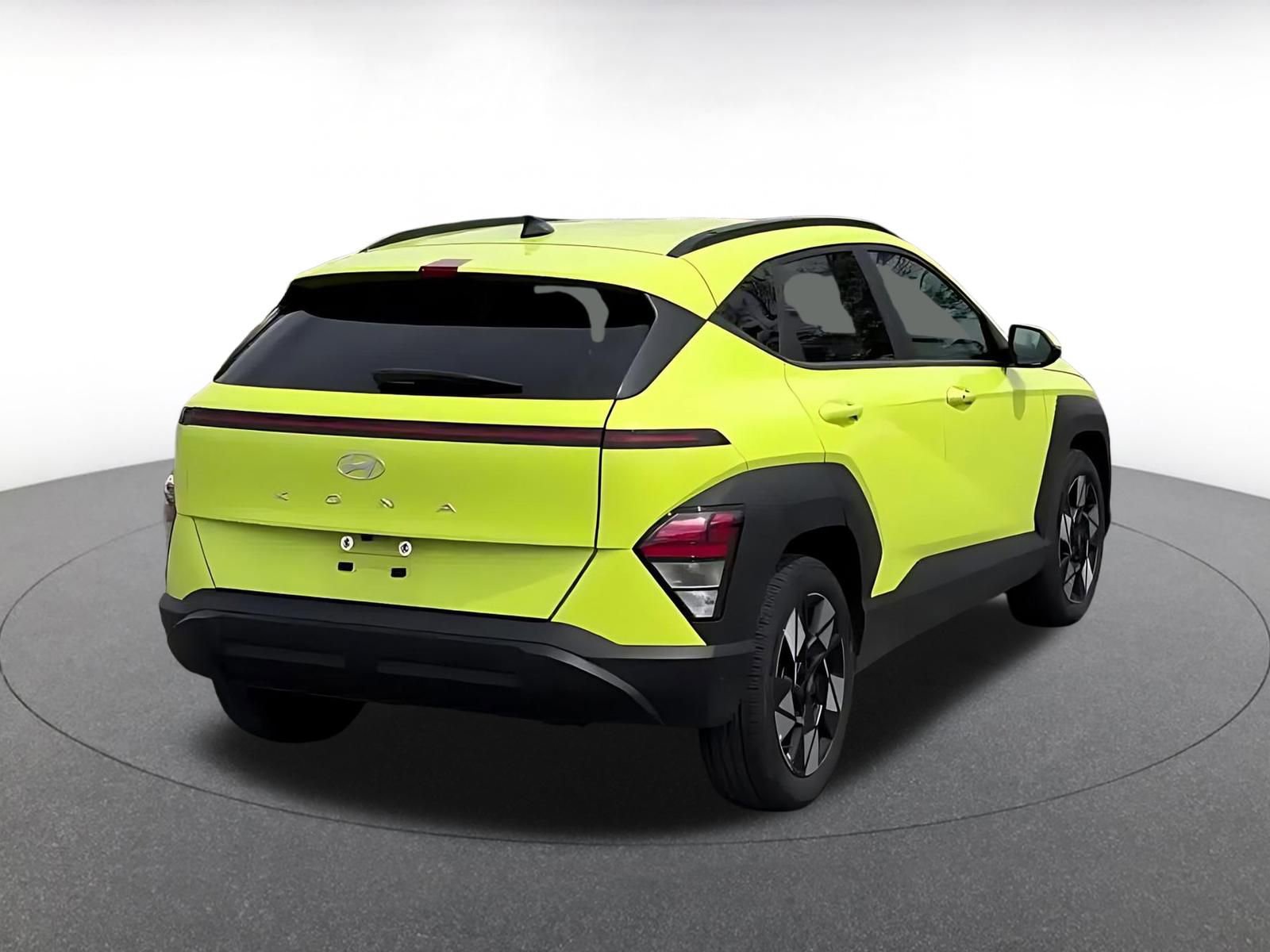 Used 2025 Hyundai Kona SEL FWD image 14