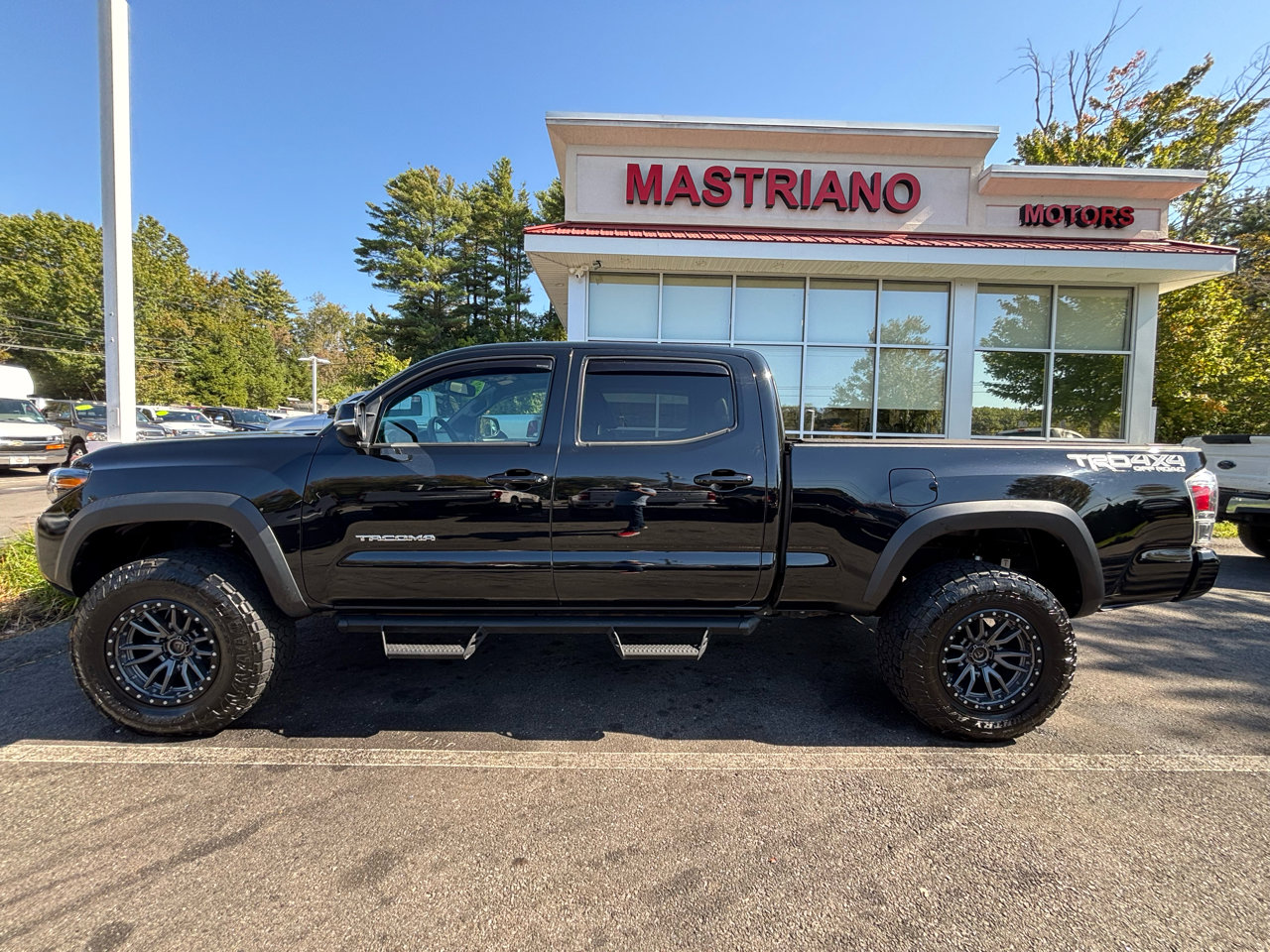 Used 2021 Toyota Tacoma TRD Off-Road image 12