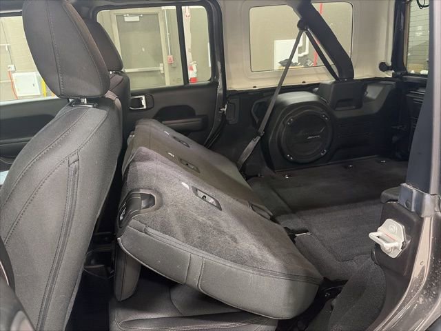 Used 2023 Jeep Wrangler Willys image 14