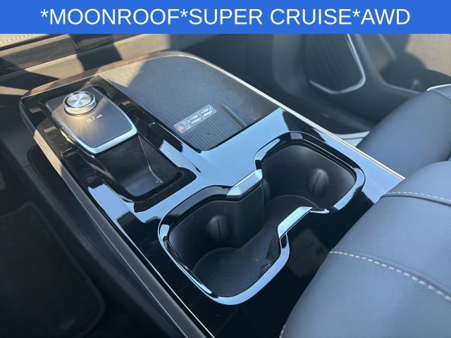 Used 2025 Buick Enclave Avenir w/ Super Cruise Package image 31