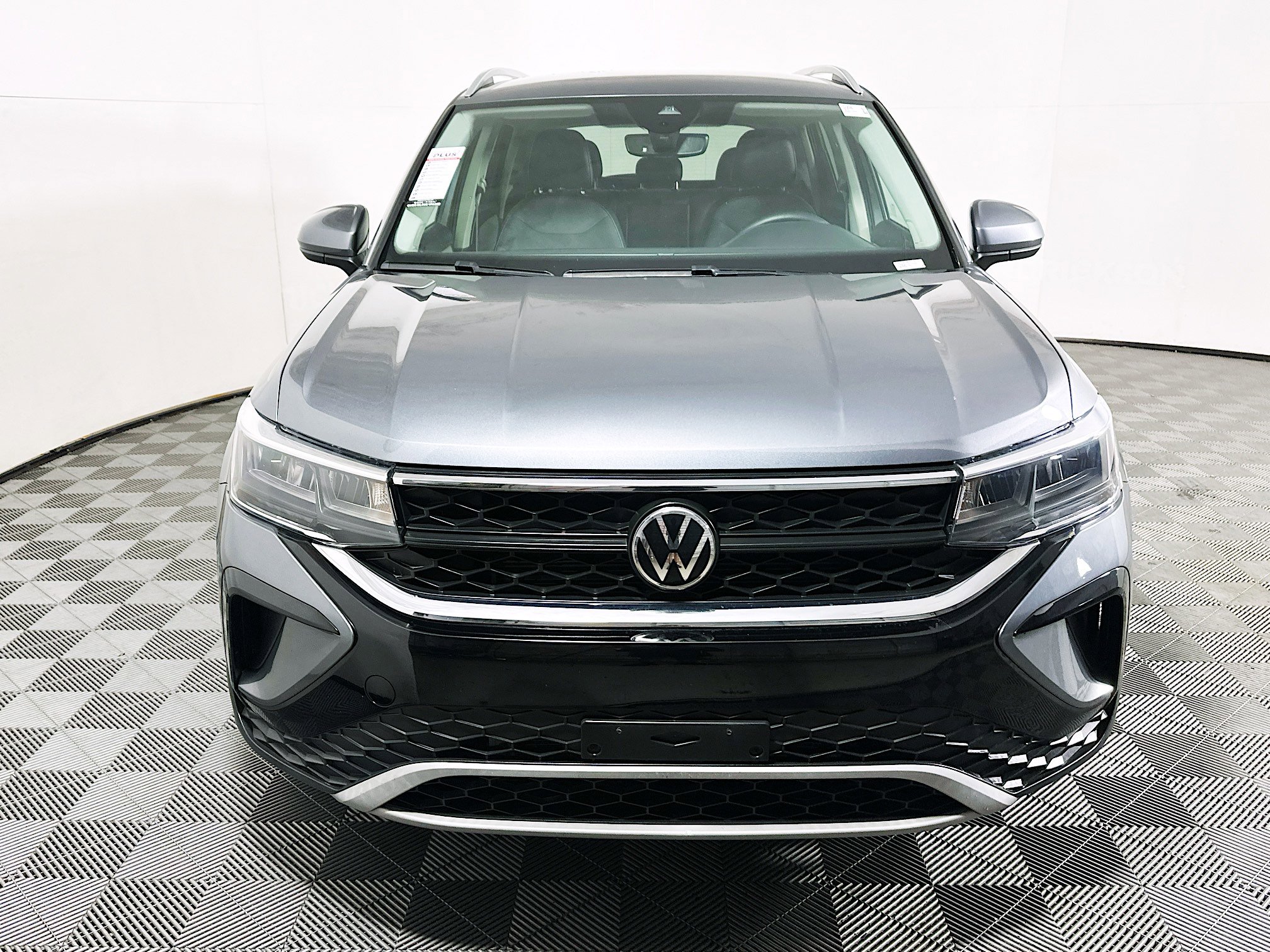 Used 2022 Volkswagen Taos SE w/ IQ.Drive SE Package AWD/4WD image 8