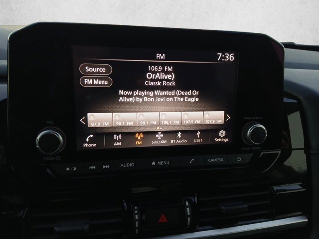 Used 2025 Nissan Pathfinder SV FWD image 11