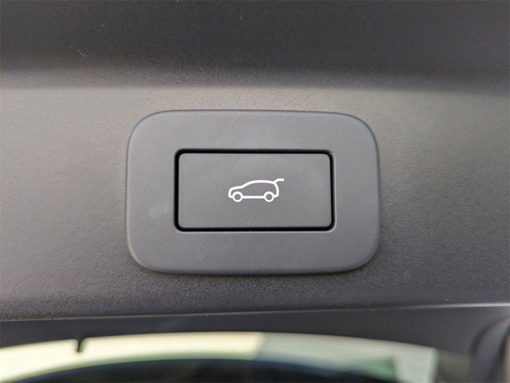 Certified 2025 Jaguar F-PACE R-Dynamic S image 14