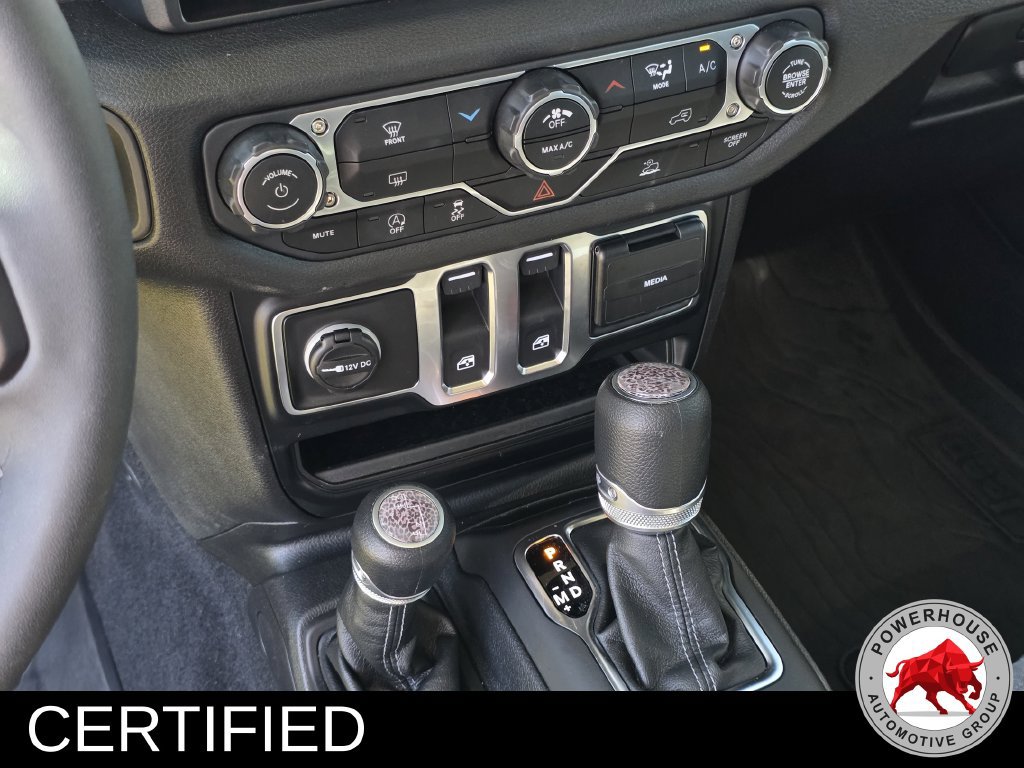 Used 2025 Jeep Wrangler Sport AWD/4WD image 21