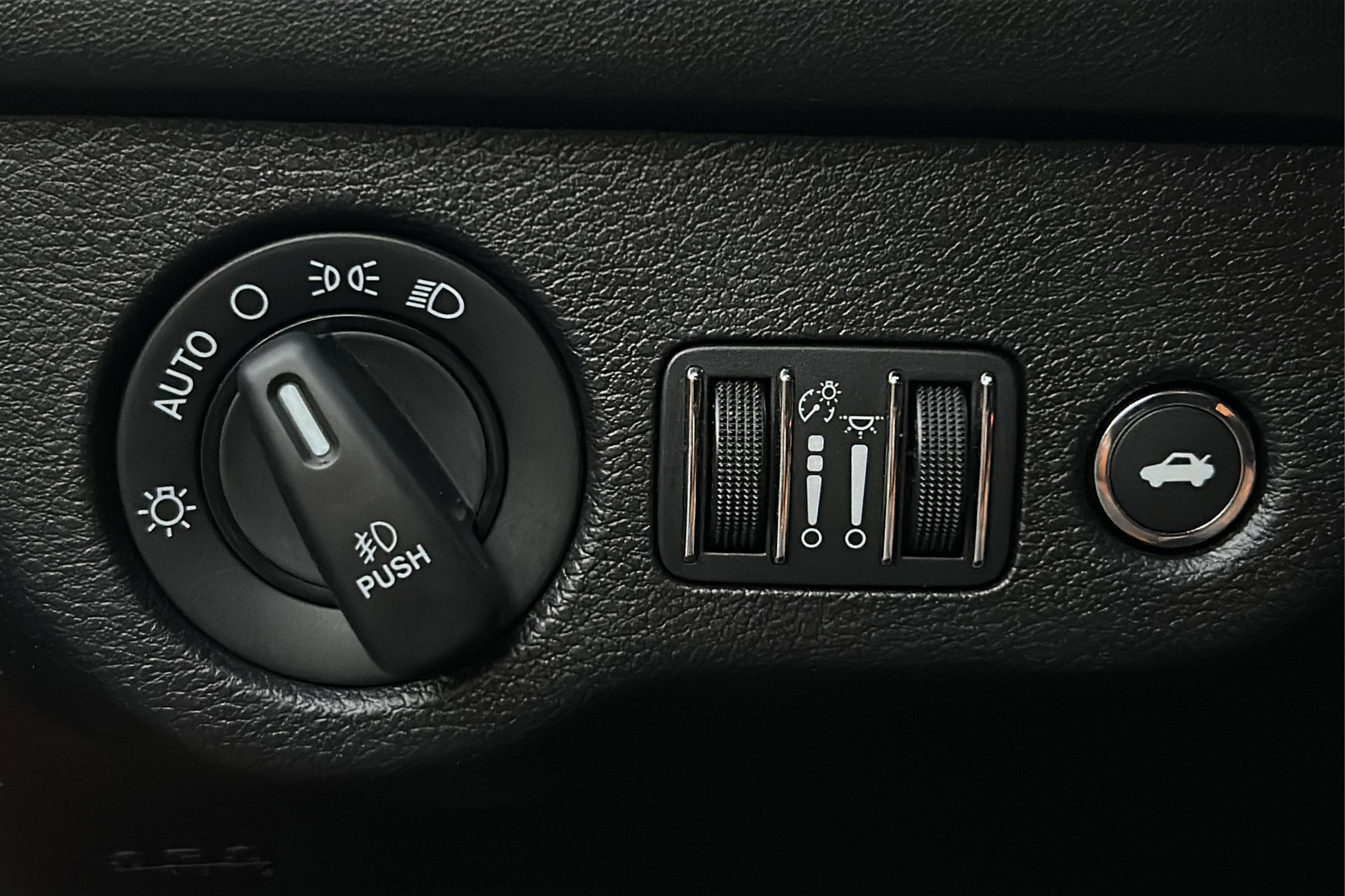 Used 2019 Dodge Charger Scat Pack w/ Plus Group image 21