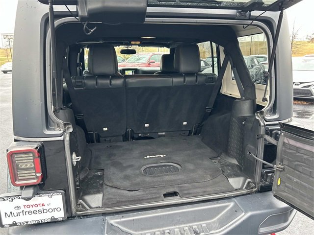 Used 2016 Jeep Wrangler Unlimited Rubicon image 12