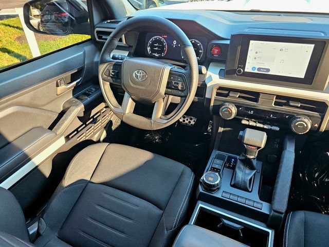 Used 2024 Toyota Tacoma TRD Sport AWD/4WD image 29
