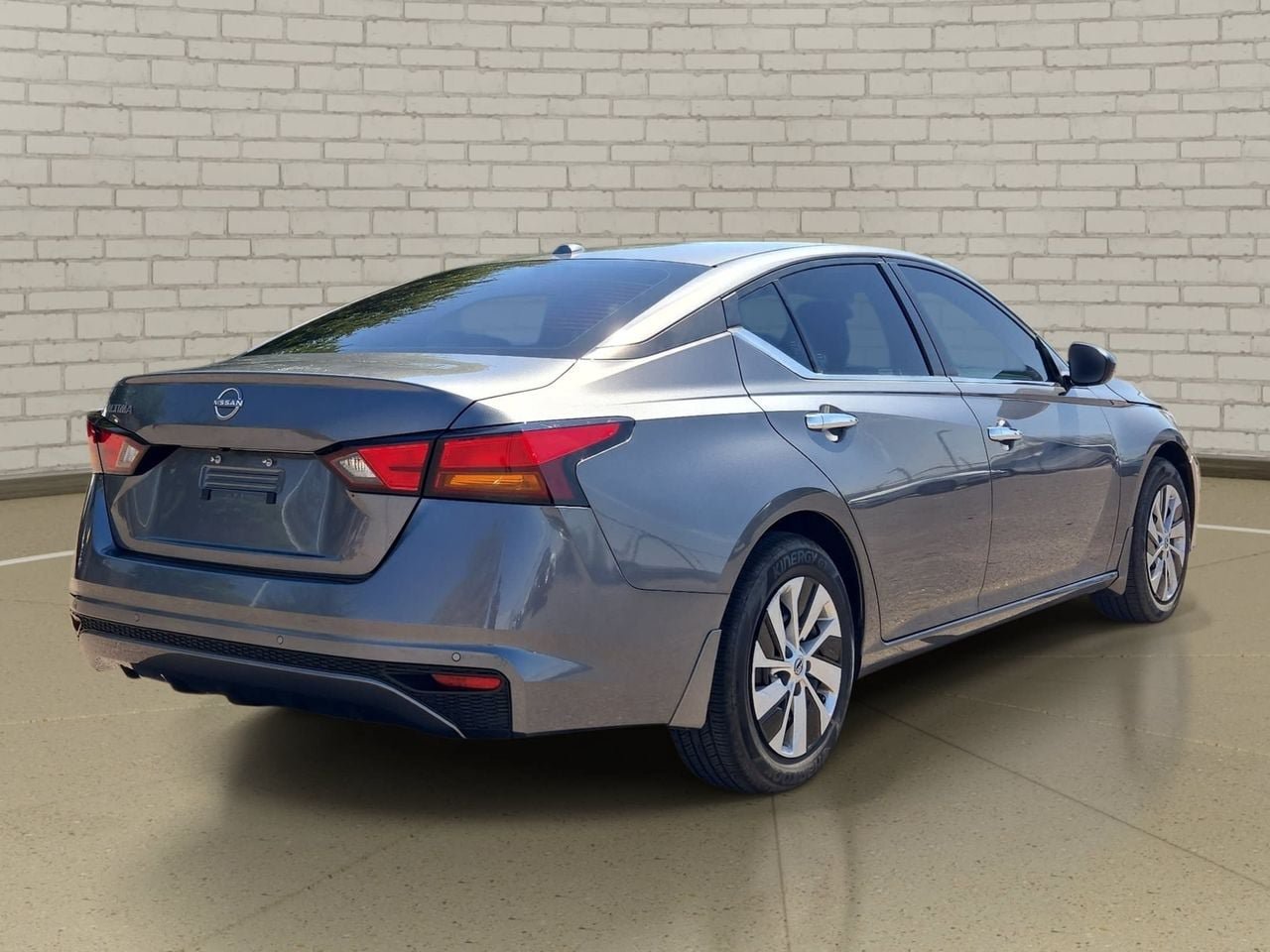 Used 2025 Nissan Altima 2.5 S FWD image 5