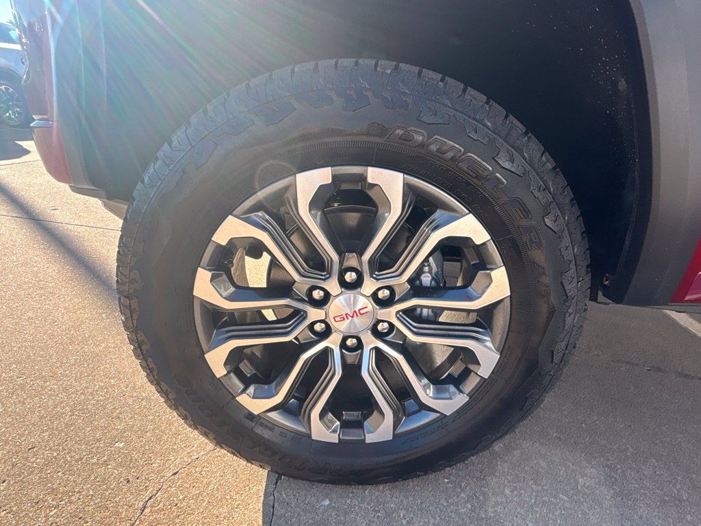 New 2026 GMC Canyon Denali AWD/4WD image 10