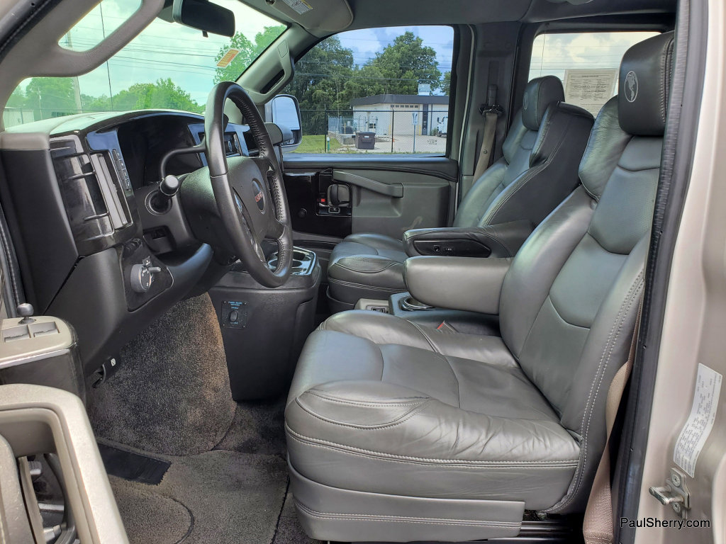 Used 2020 GMC Savana 2500 Extended w/ Enhanced Convenience Package RWD image 40