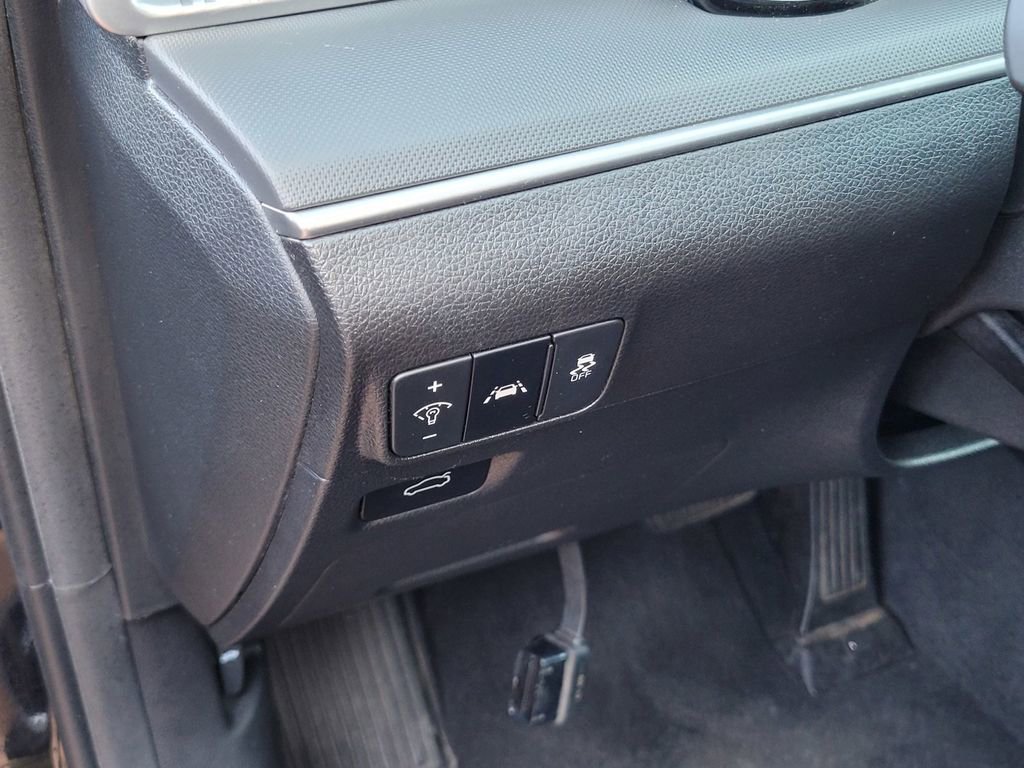 Used 2023 Kia K5 LXS image 17