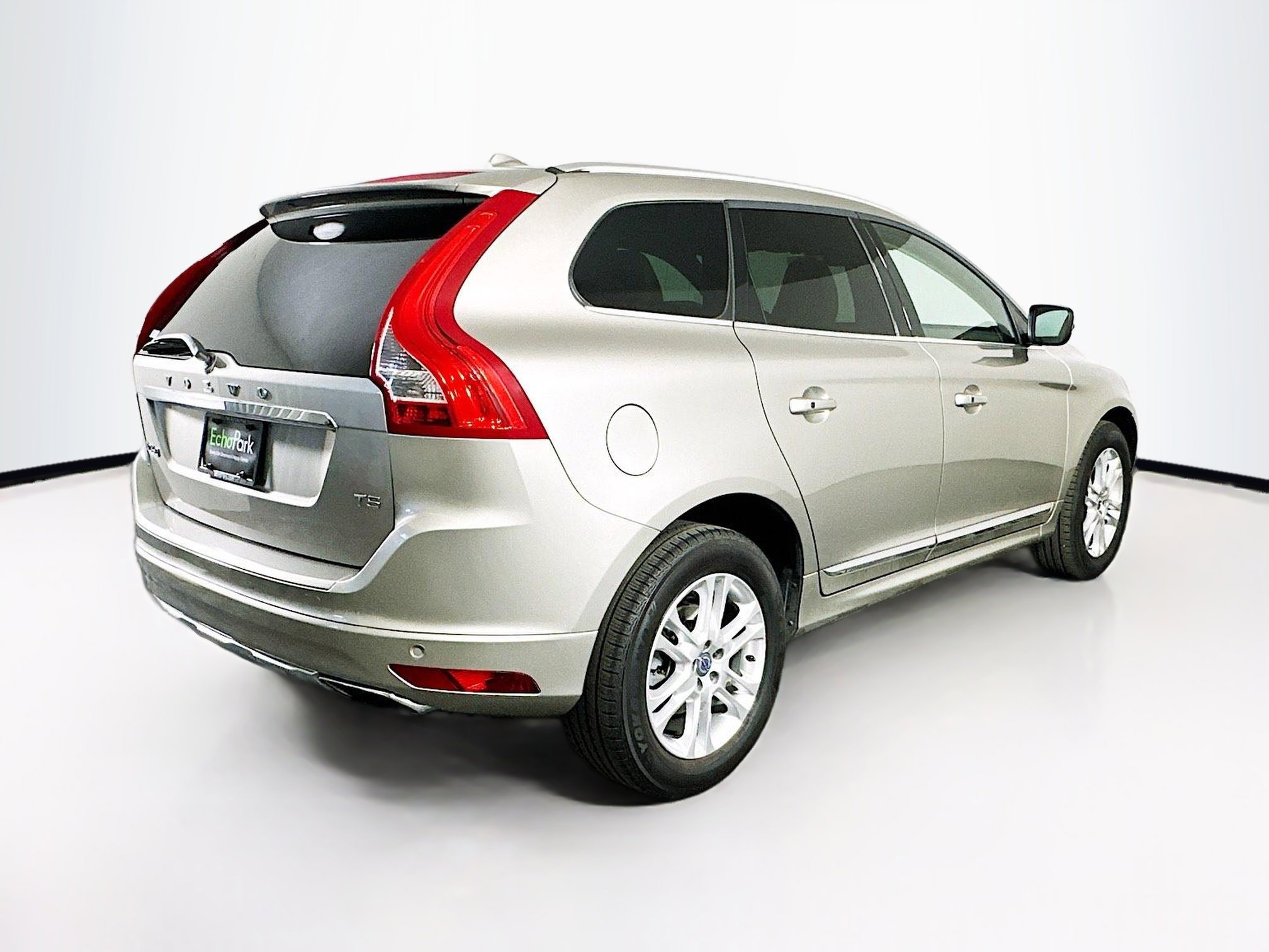 Used 2015 Volvo XC60 T5 Premier image 9