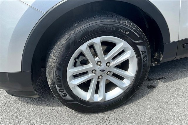 Used 2017 Ford Explorer Base image 8