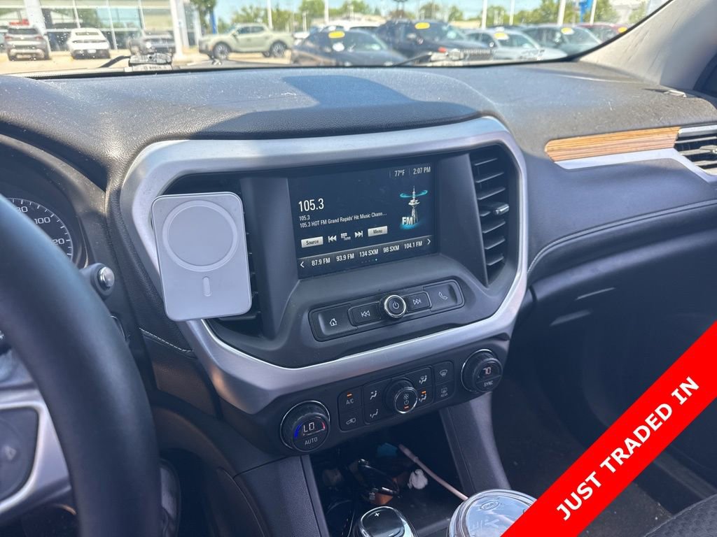 Used 2018 GMC Acadia SLE w/ LPO, Floor Liner Package FWD image 7