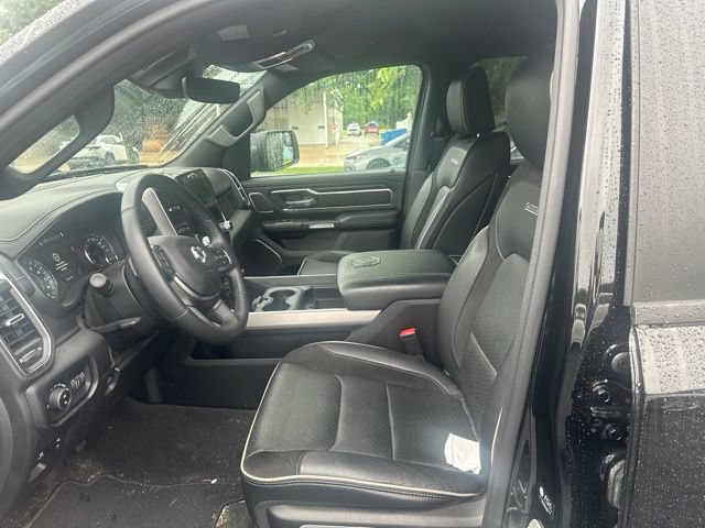 Used 2024 RAM 1500 Laramie AWD/4WD image 12
