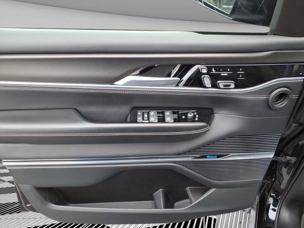 Used 2024 Jeep Grand Wagoneer Series II w/ Quick Order Packagew 28T image 22