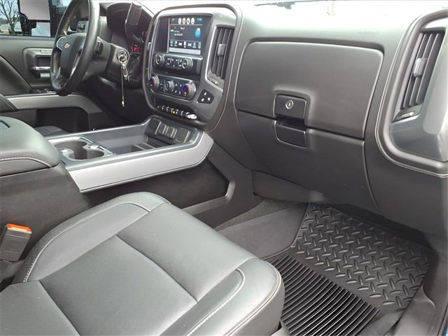 Used 2018 Chevrolet Silverado 2500 LTZ w/ Duramax Plus Package image 21