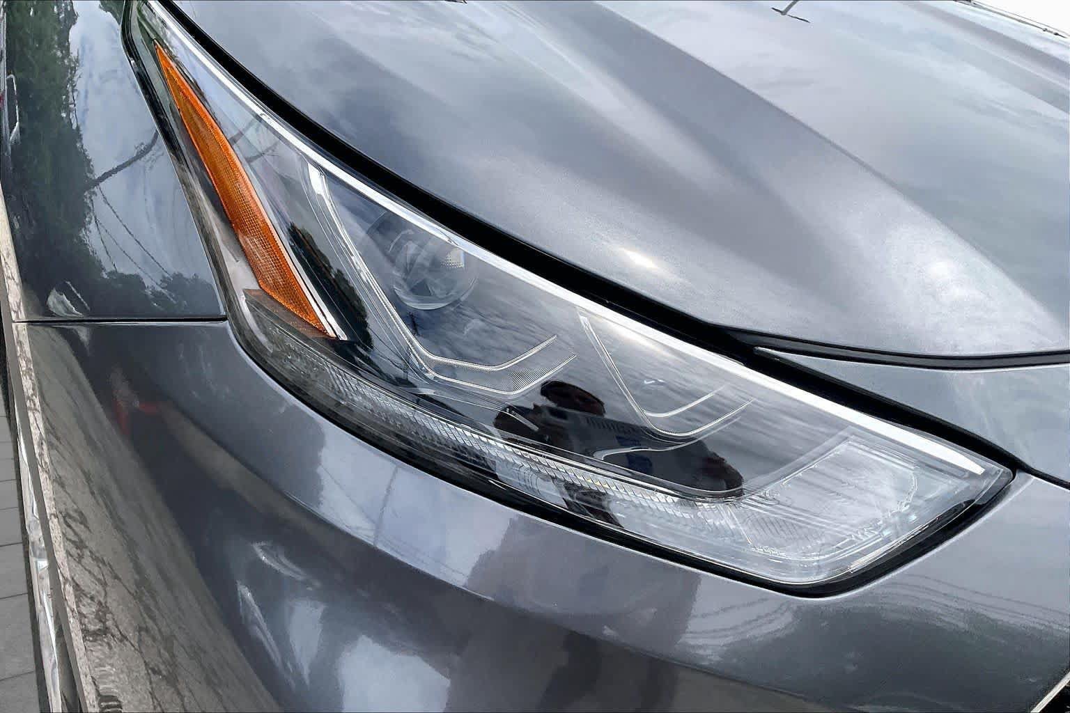 Used 2025 Toyota Highlander Limited FWD image 28