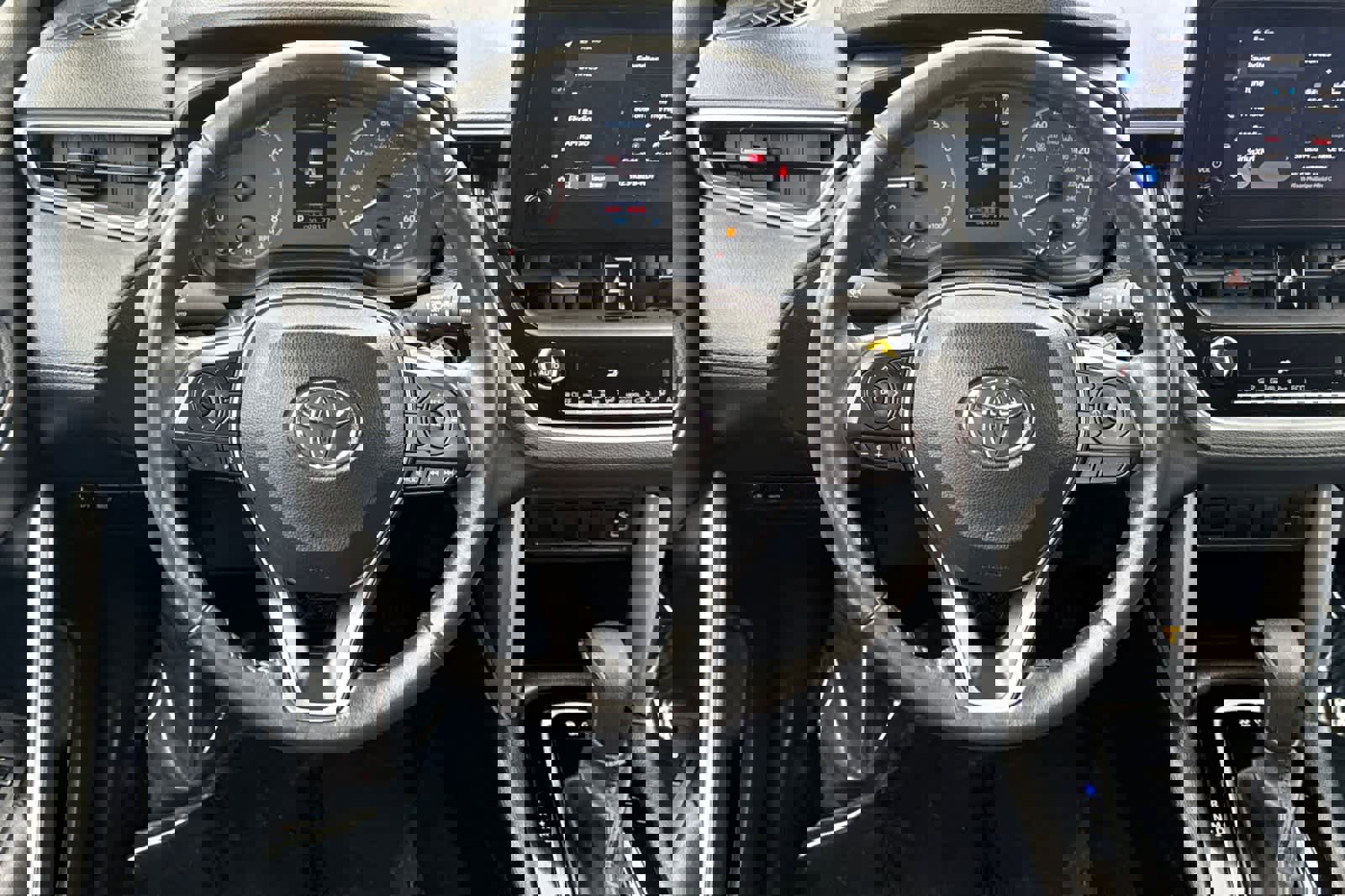 Certified 2023 Toyota Corolla Cross LE image 15