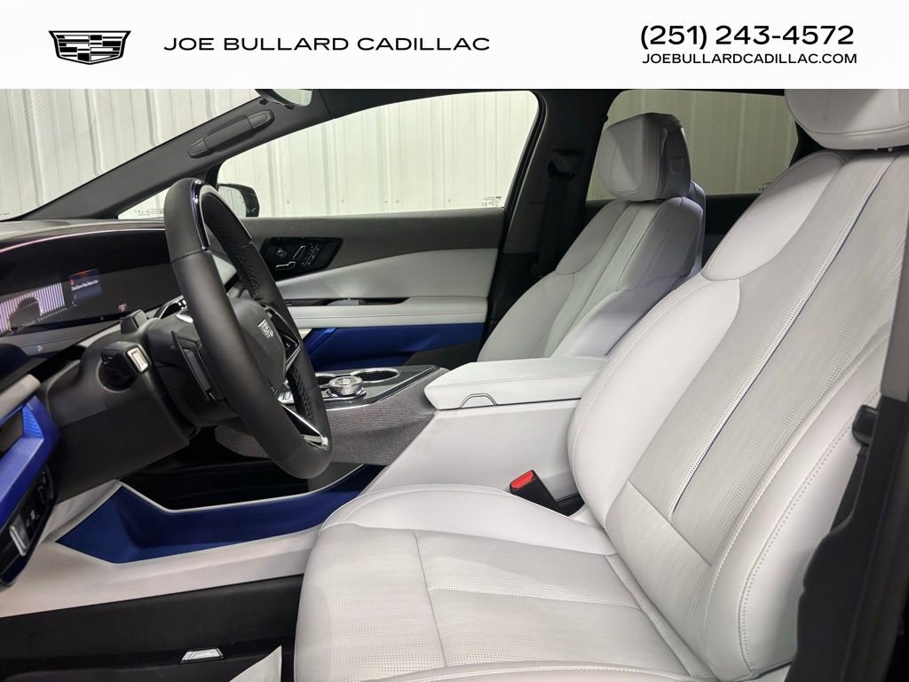 New 2025 Cadillac Optiq Luxury 2 w/ LPO, Floor Liner Package AWD/4WD image 6