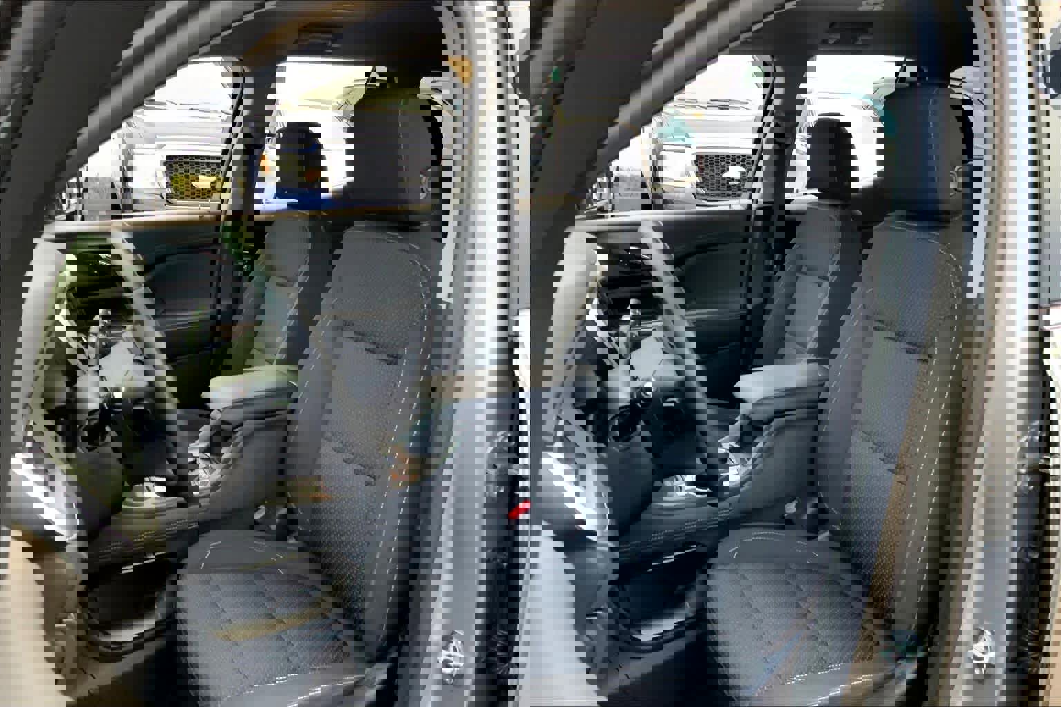 Certified 2023 GMC Acadia SLE w/ Driver Convenience Package image 8