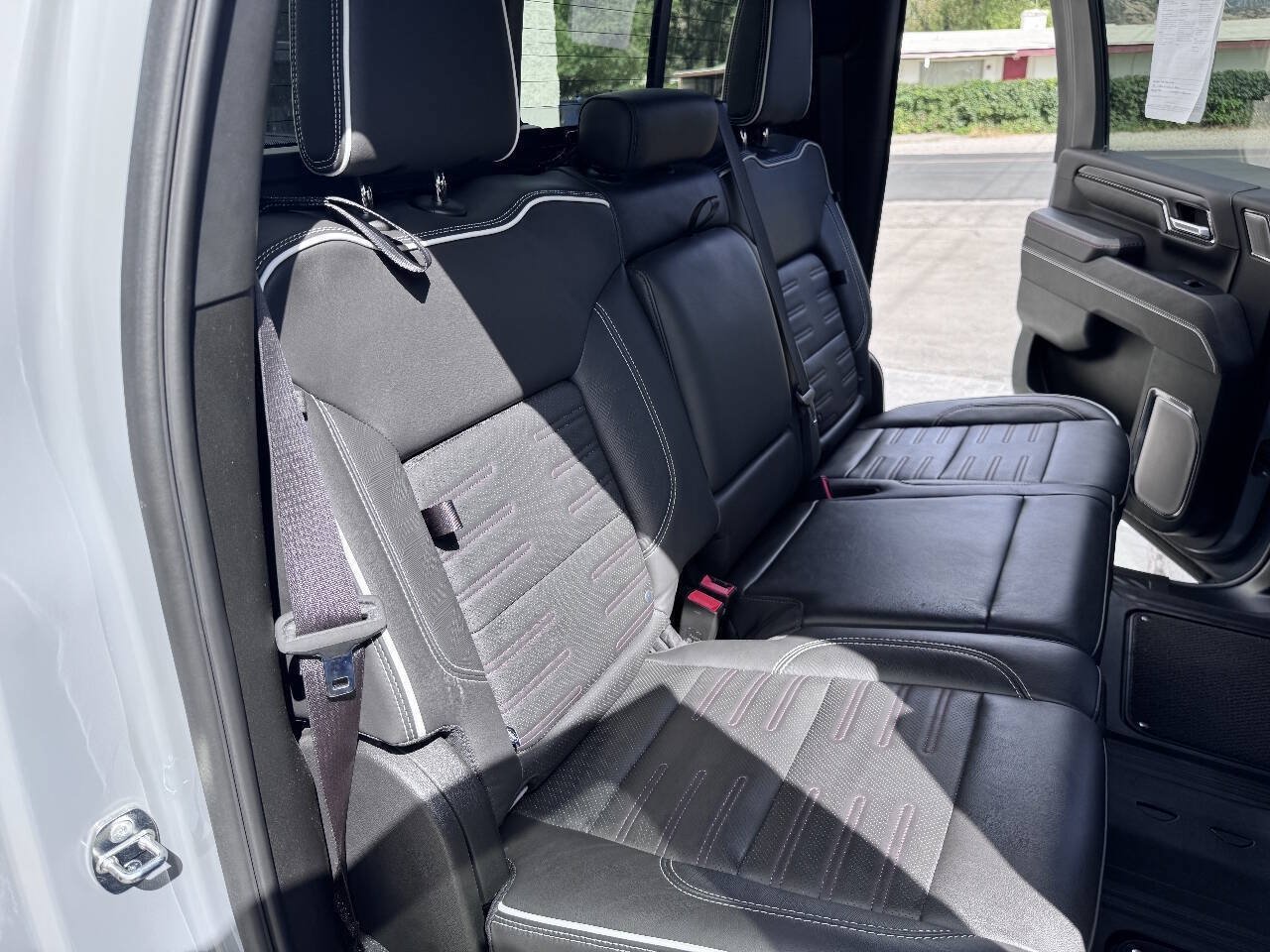 Used 2024 GMC Sierra 2500 AT4X AWD/4WD image 38
