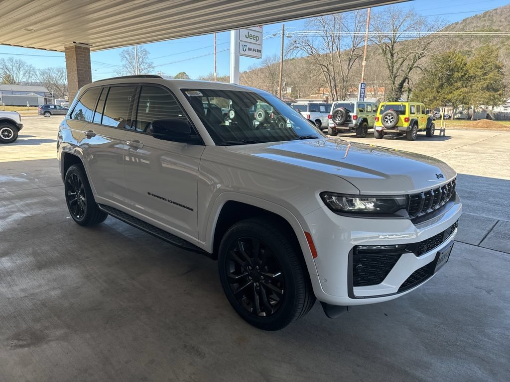 New 2026 Jeep Grand Cherokee Limited AWD/4WD image 3