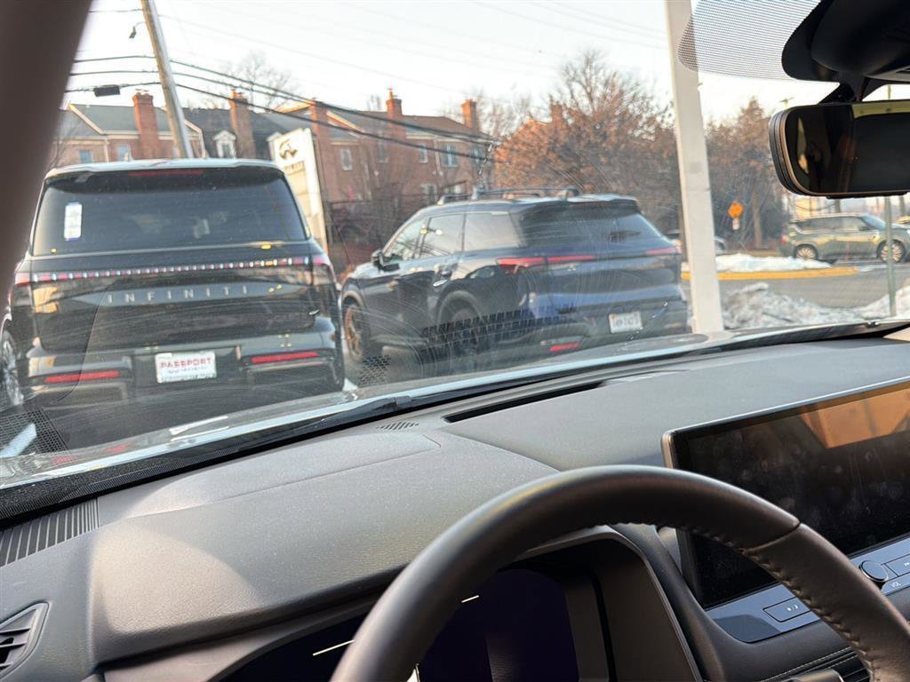 Used 2024 Nissan Rogue Platinum image 61