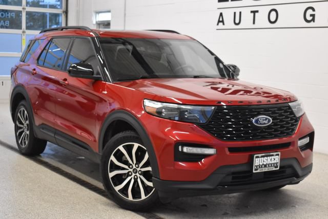Used 2023 Ford Explorer ST-Line w/ Class IV Trailer Tow Package AWD/4WD image 1