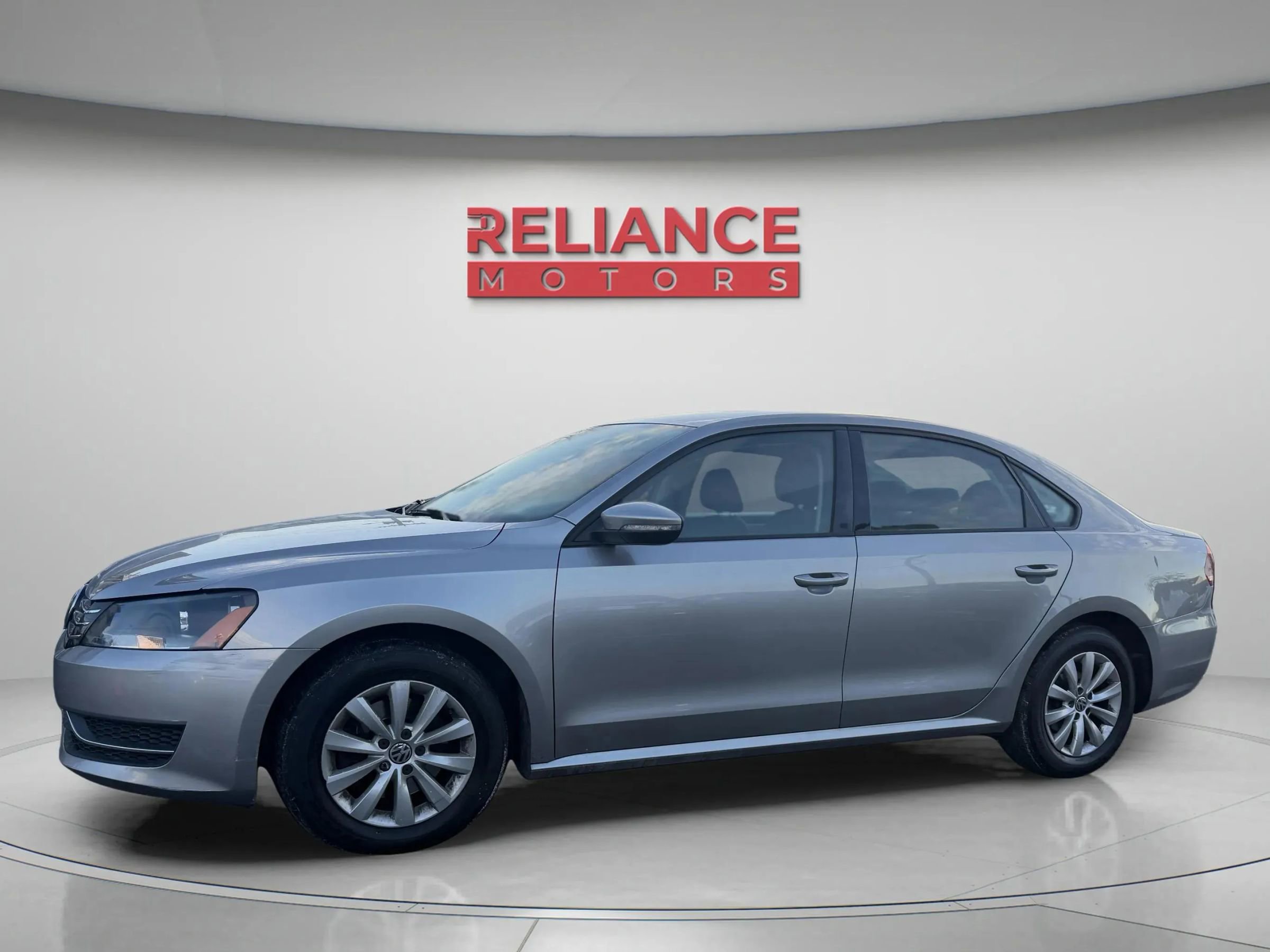 Used 2012 Volkswagen Passat 2.5 S image 2