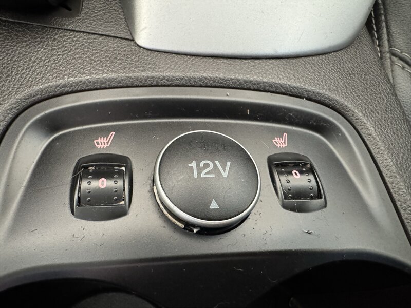 Used 2014 Ford Focus SE w/ Equipment Group 201A FWD image 25