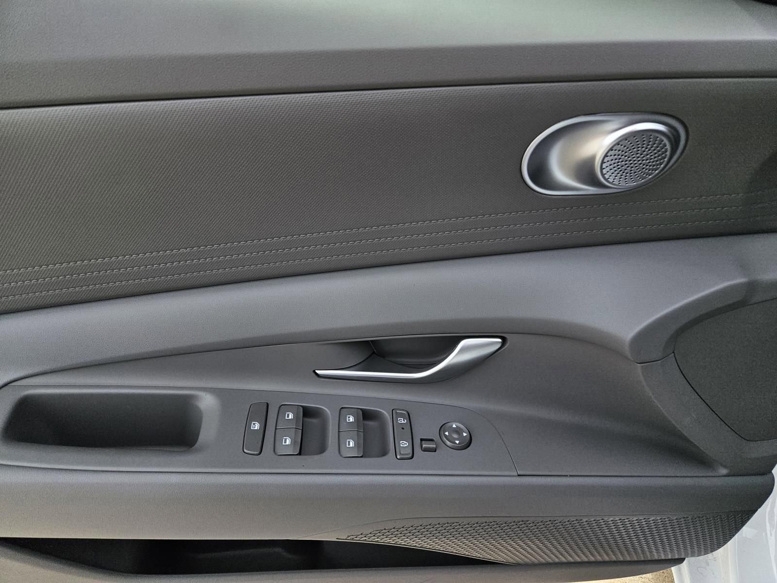 New 2026 Hyundai Elantra SE image 11