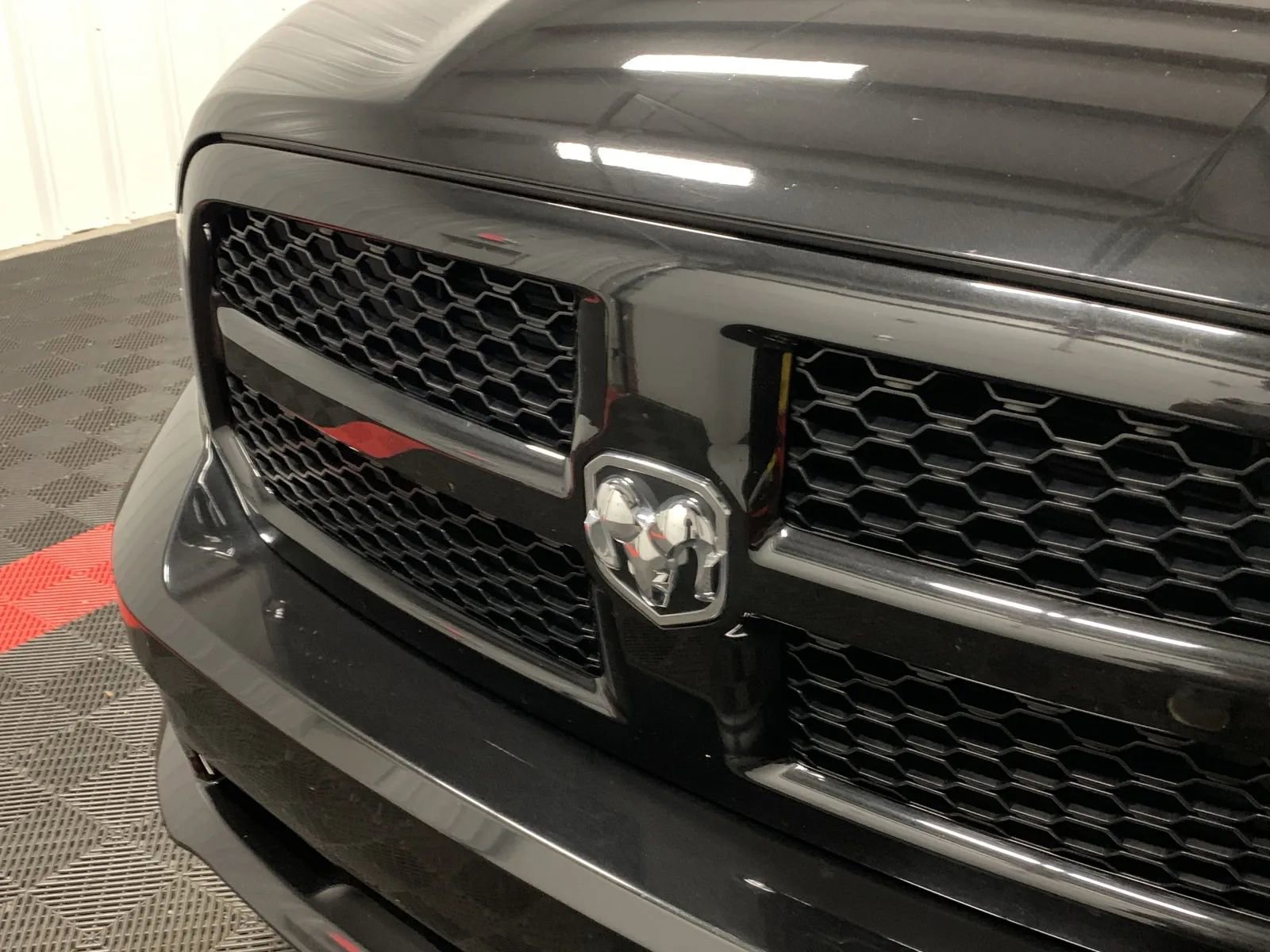 Used 2018 RAM 1500 Express w/ Express Value Package image 8