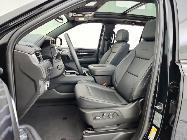 Used 2023 GMC Yukon Denali w/ Max Trailering Package AWD/4WD image 21
