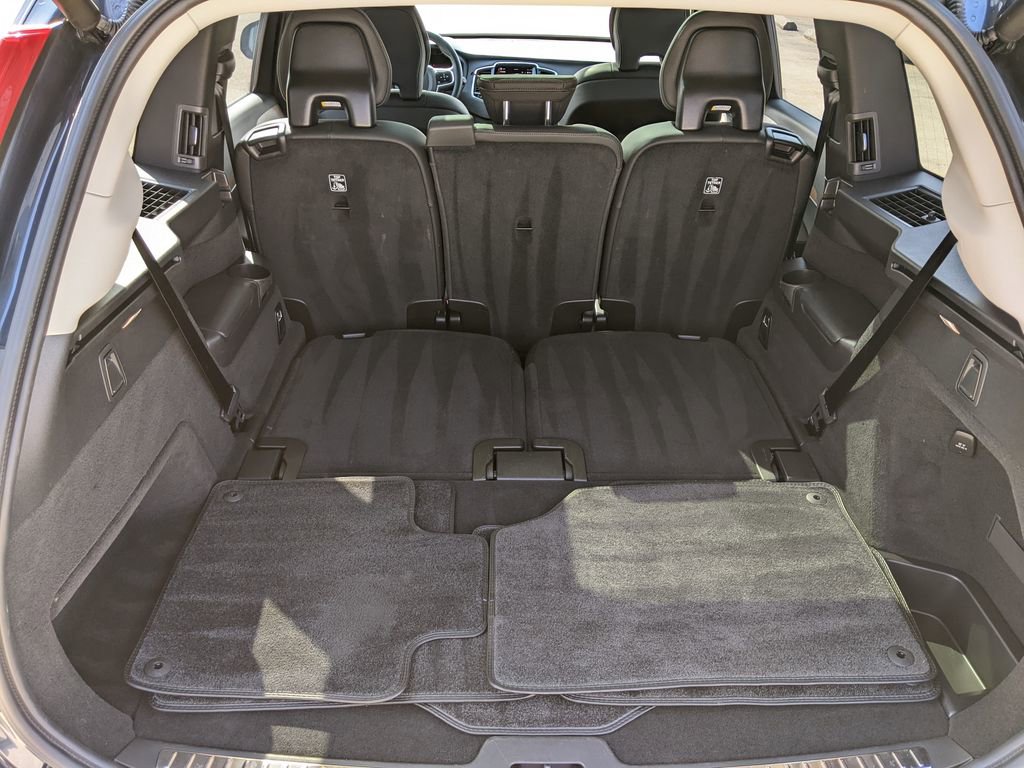 Certified 2025 Volvo XC90 B6 Plus AWD/4WD image 26
