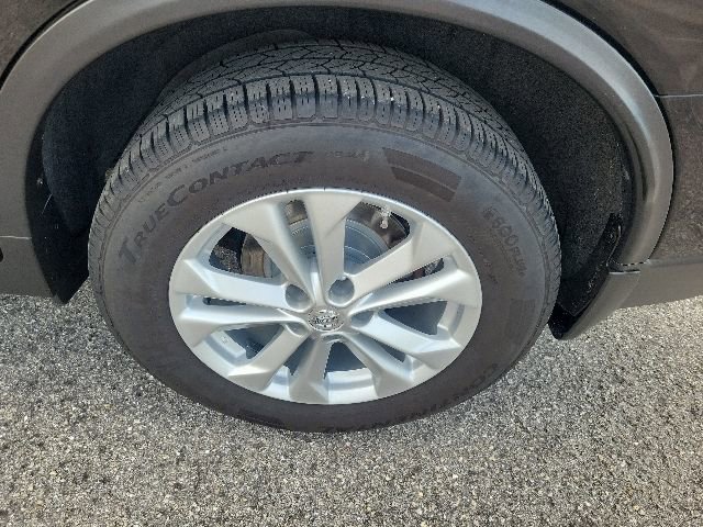 Used 2014 Nissan Rogue SV AWD/4WD image 8