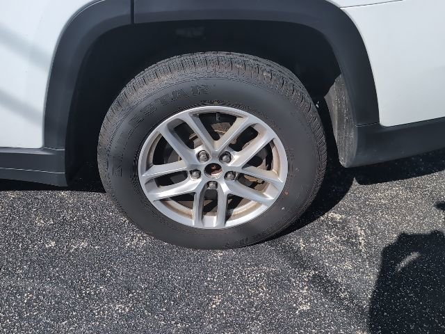 Used 2023 Jeep Grand Cherokee L Laredo image 7