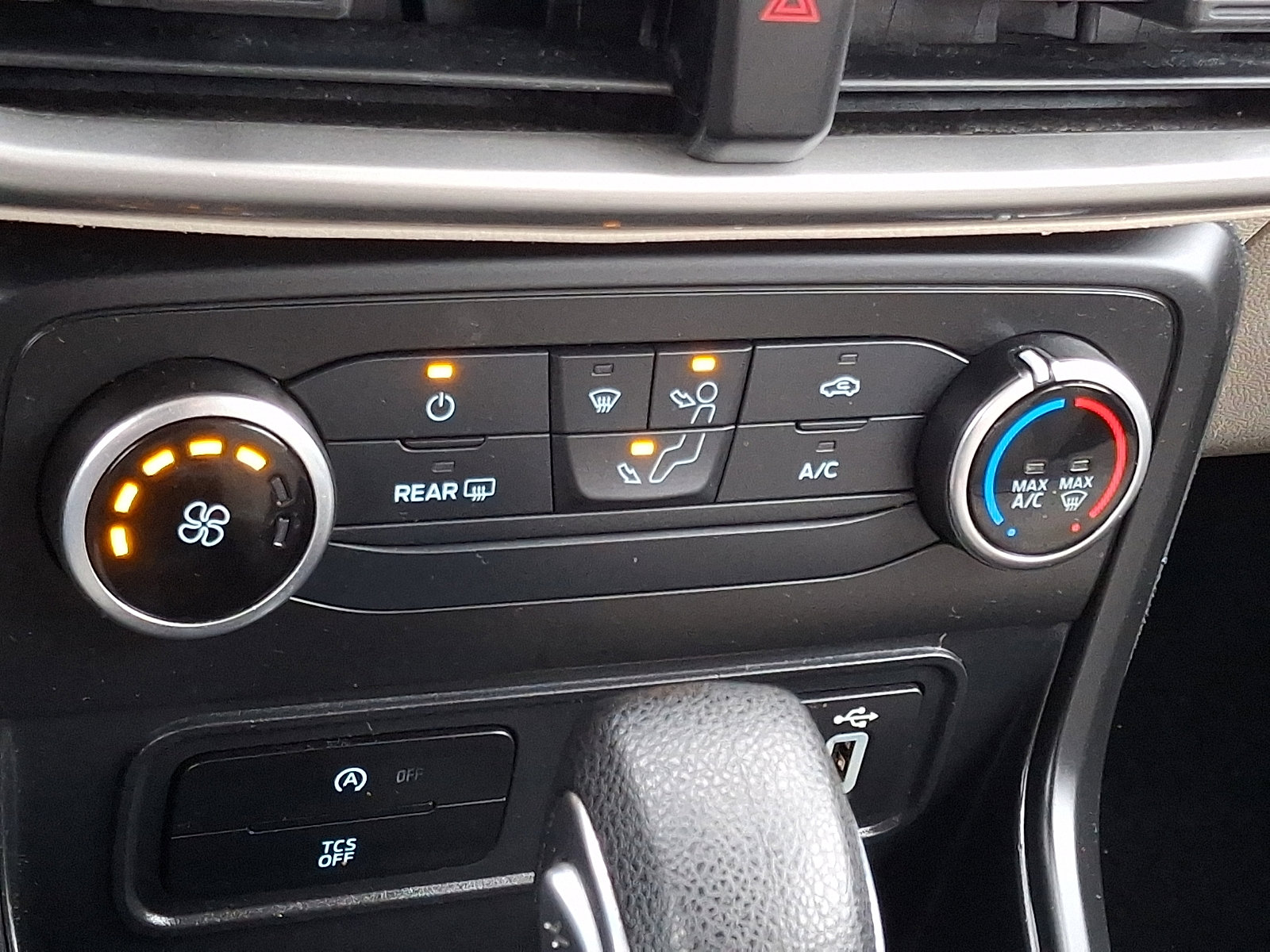 Certified 2018 Ford EcoSport S image 15