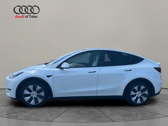 Used 2023 Tesla Model Y Long Range AWD/4WD image 4