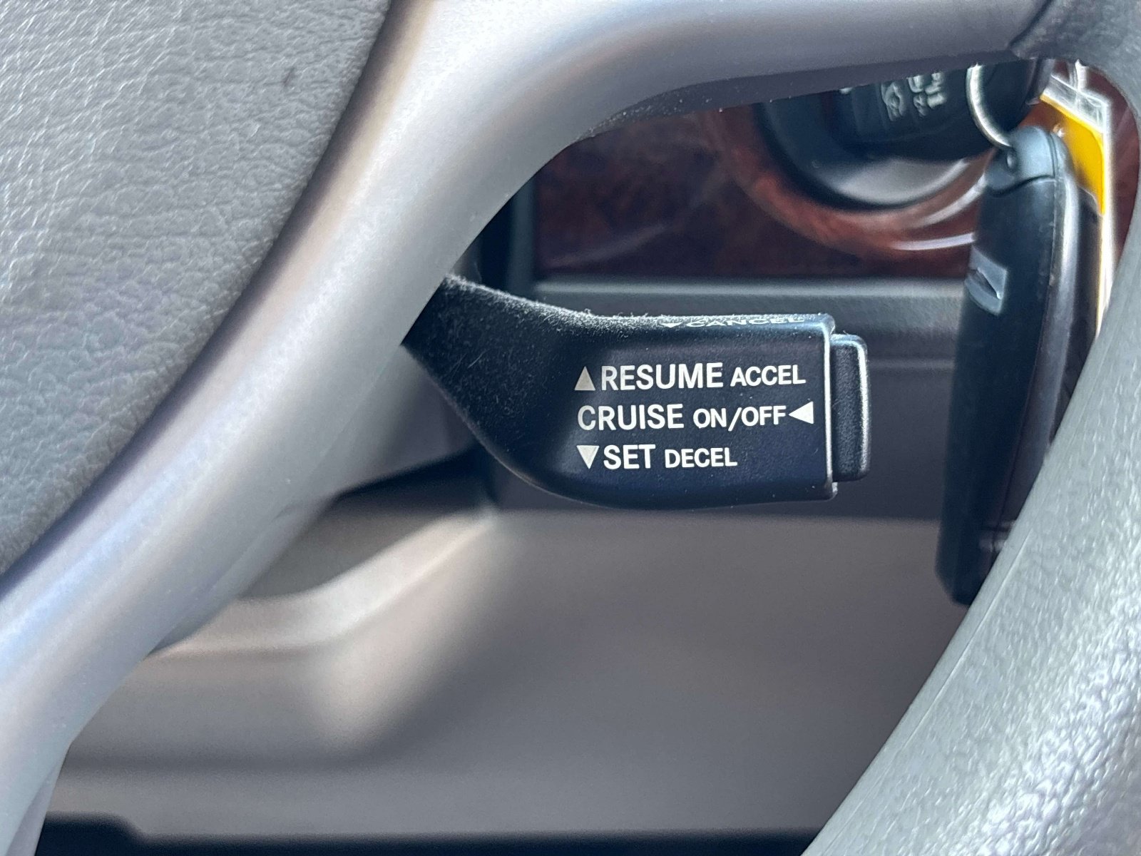 Used 2010 Chrysler Town & Country LX w/ PWR Convenience Group FWD image 25