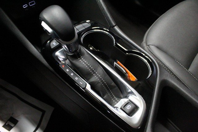 Certified 2024 Buick Encore GX Sport Touring image 28