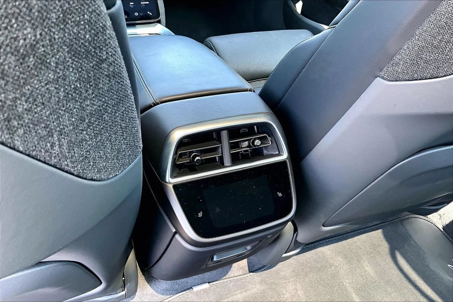 Used 2023 Lucid Air Touring AWD/4WD image 15