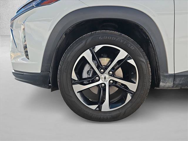 Certified 2025 Chevrolet Trax RS w/ Sunroof Package FWD image 24