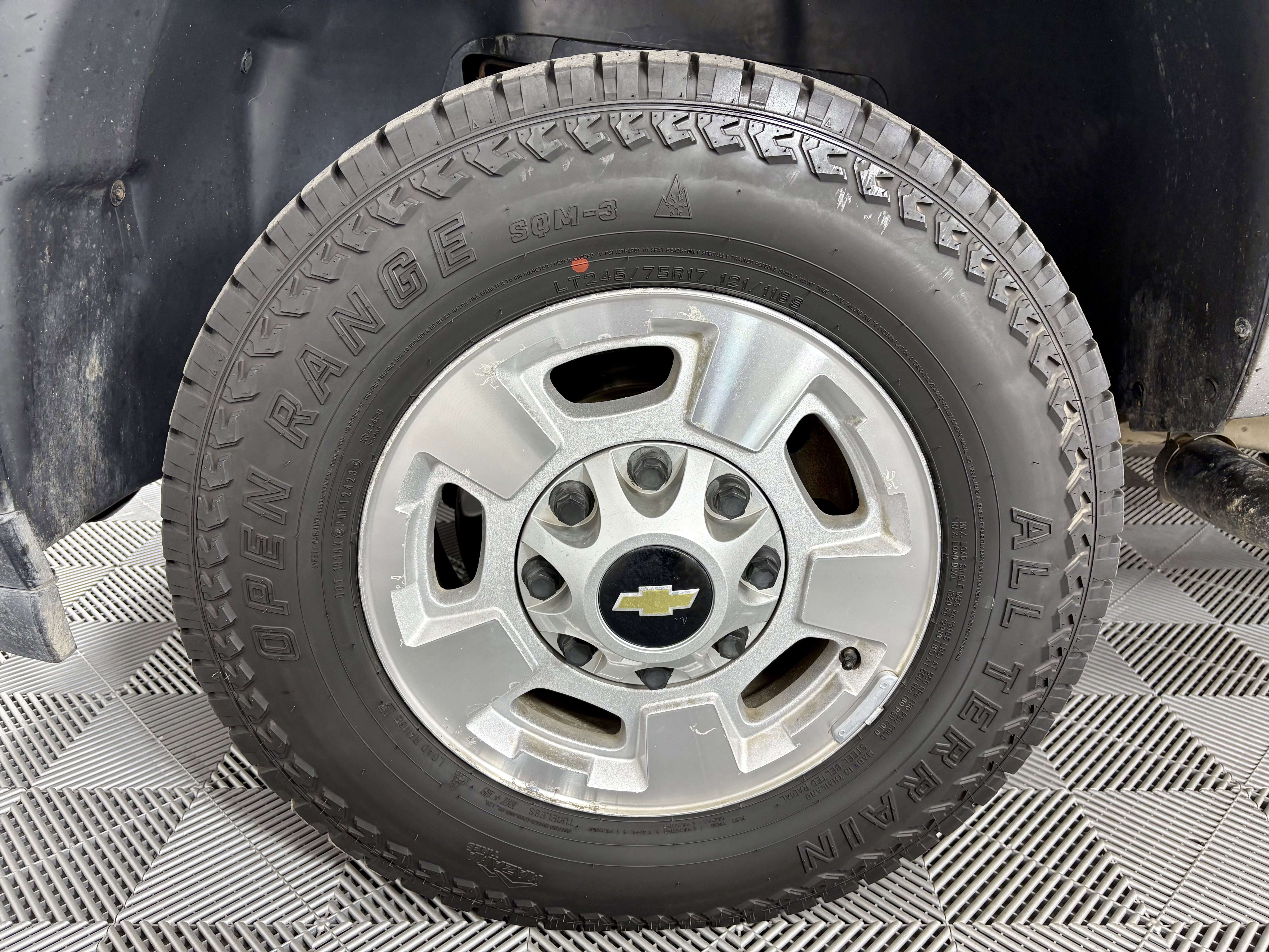 Used 2013 Chevrolet Silverado 2500 LT w/ Interior Plus Package image 9