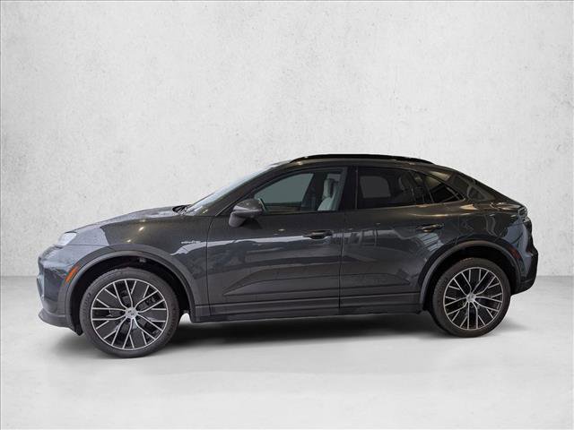 Used 2024 Porsche Macan 4 Electric image 8
