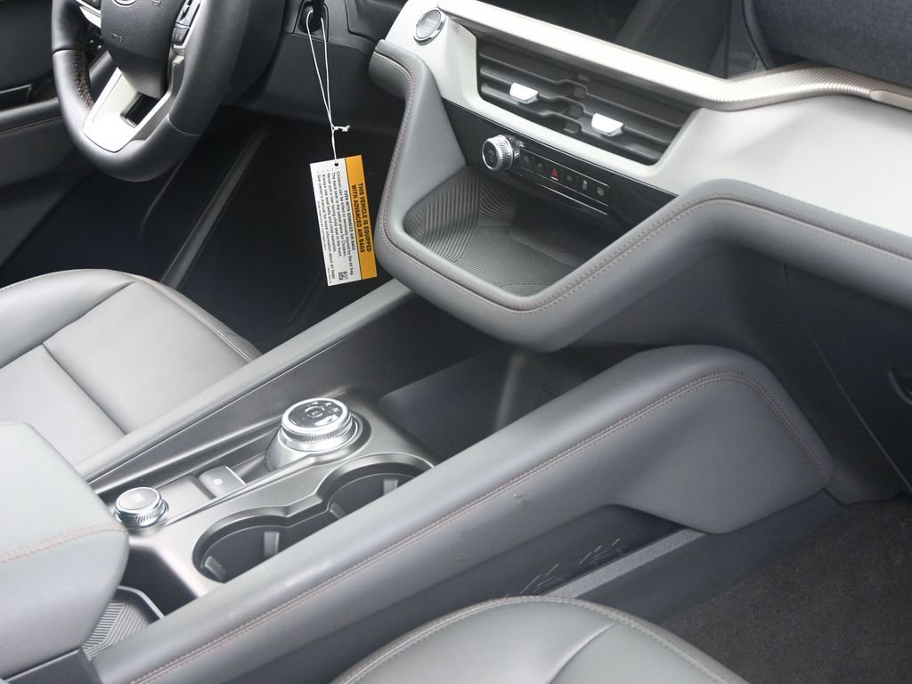 New 2026 Ford Explorer Active image 36